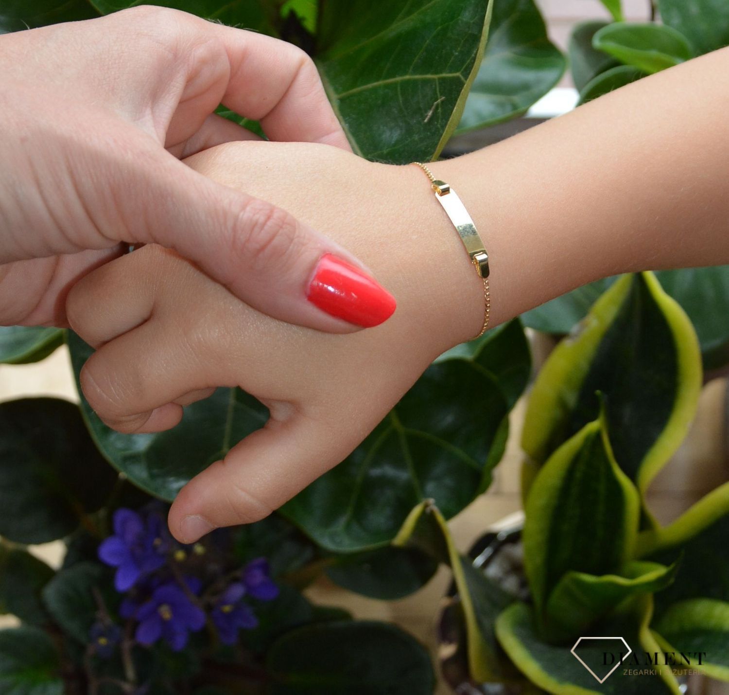 Złota bransoletka blaszka dla dziecka do graweru.jpg